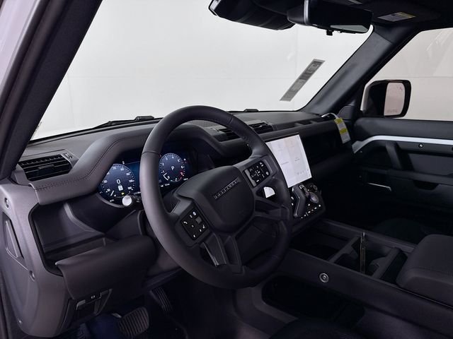 New 2026 Fuji White Land Rover X-Dynamic SE image 9