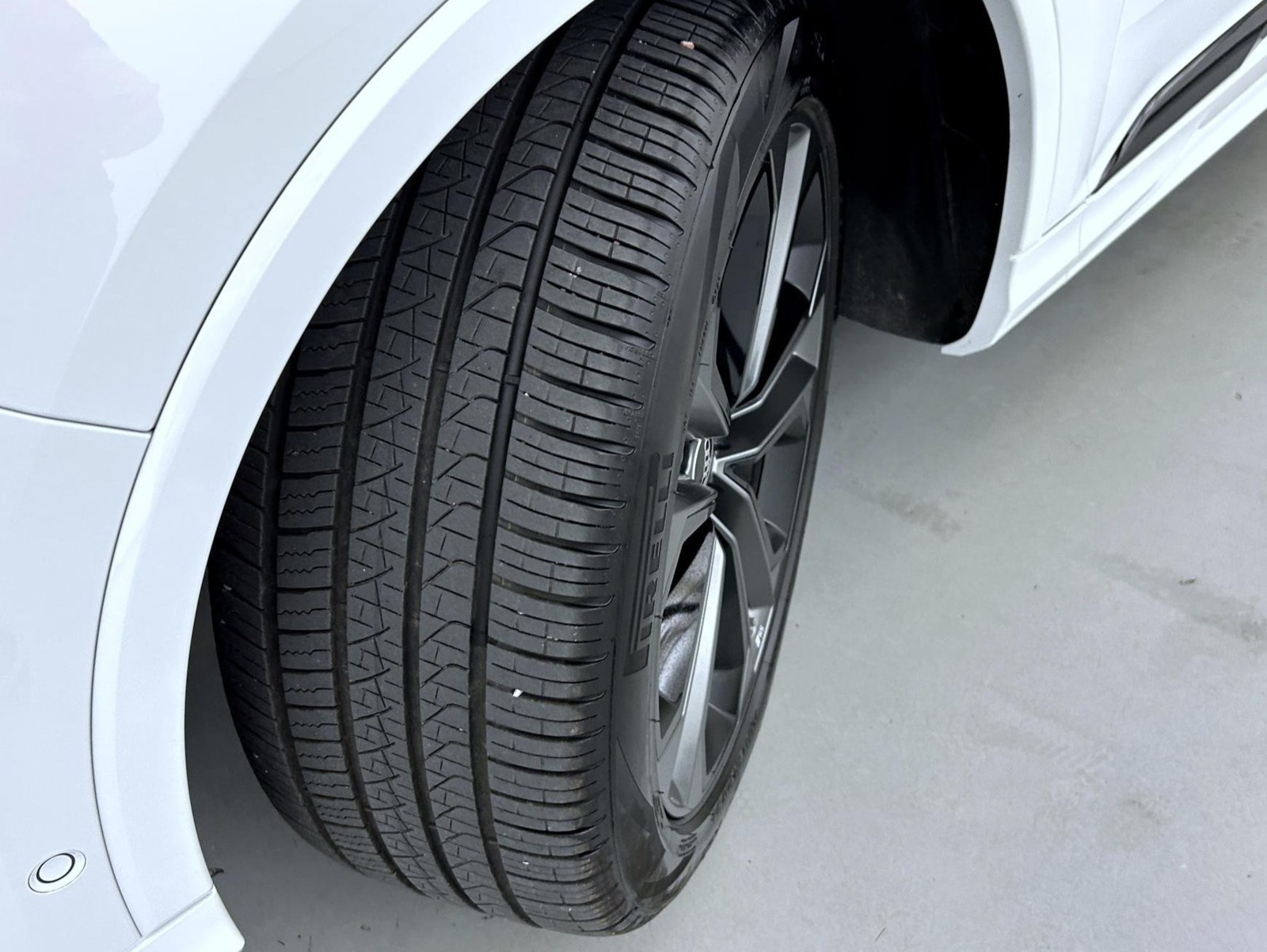 Used 2025 Glacier White Audi 55 Premium Plus image 21