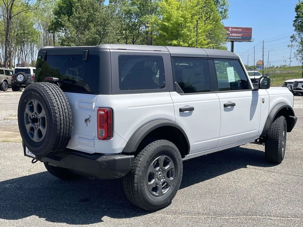 New 2026 White Ford Big Bend image 3