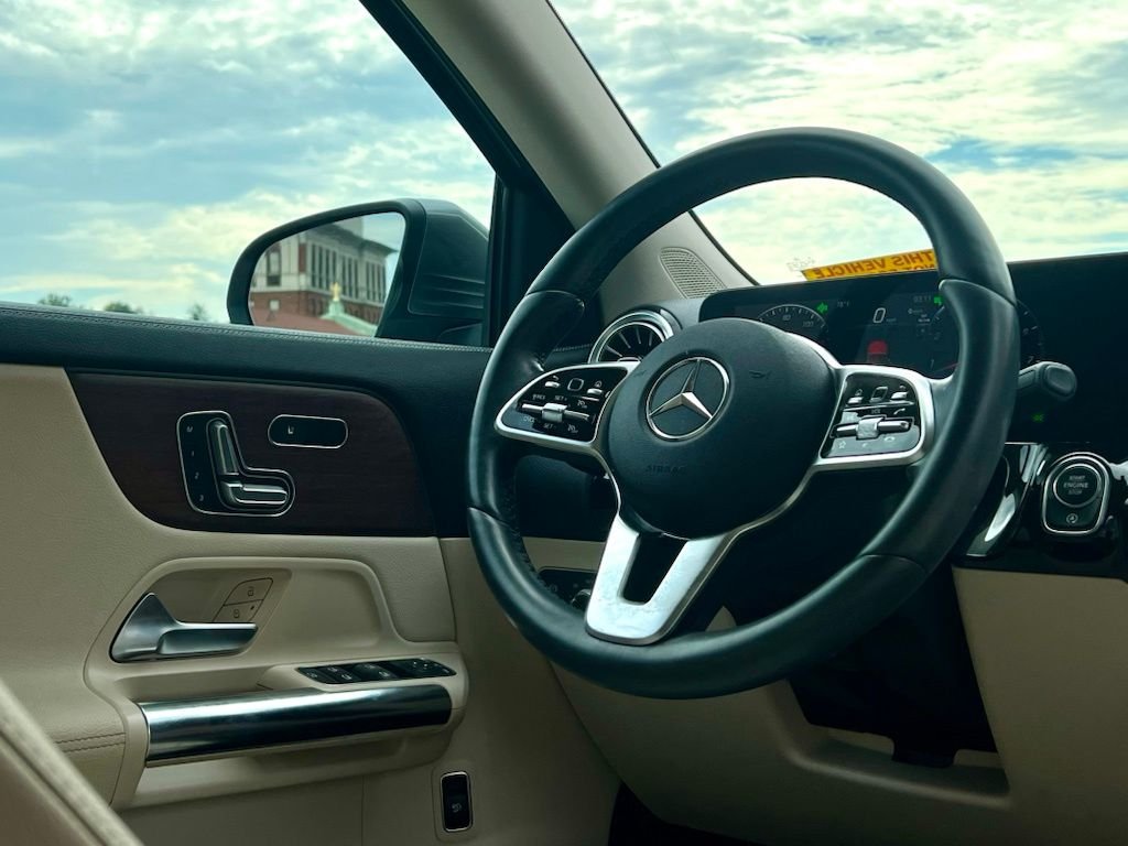 Certified Used 2023 Gray Mercedes-Benz GLA 250 image 8