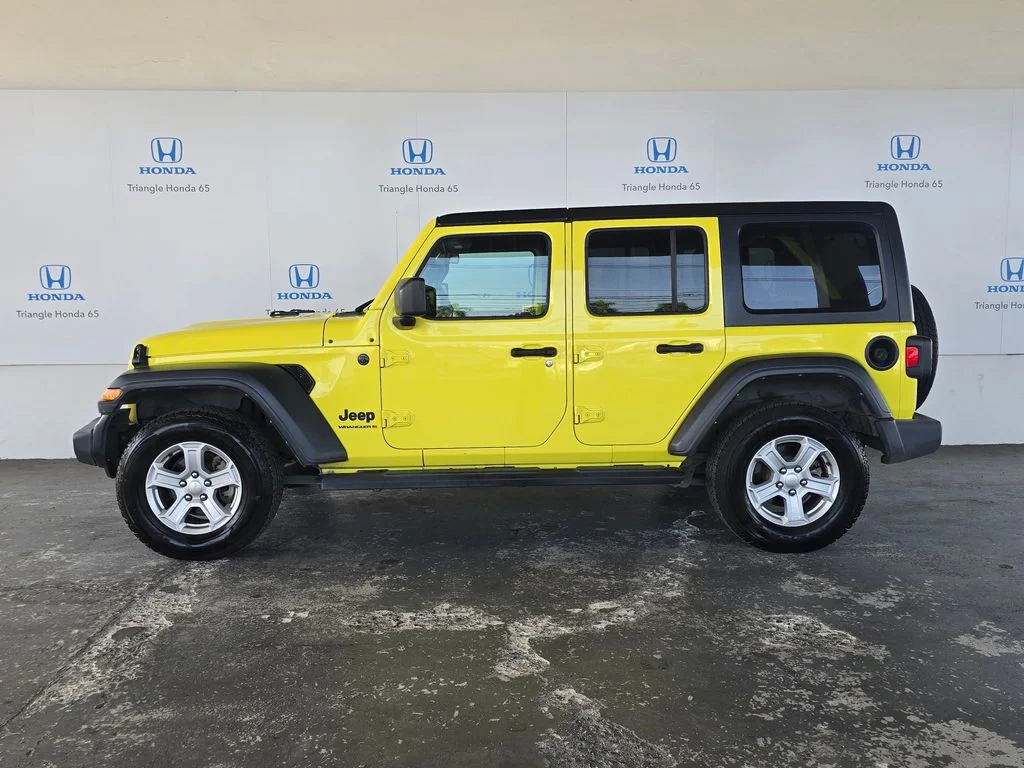 Used 2023 Yellow Jeep Sport S image 4