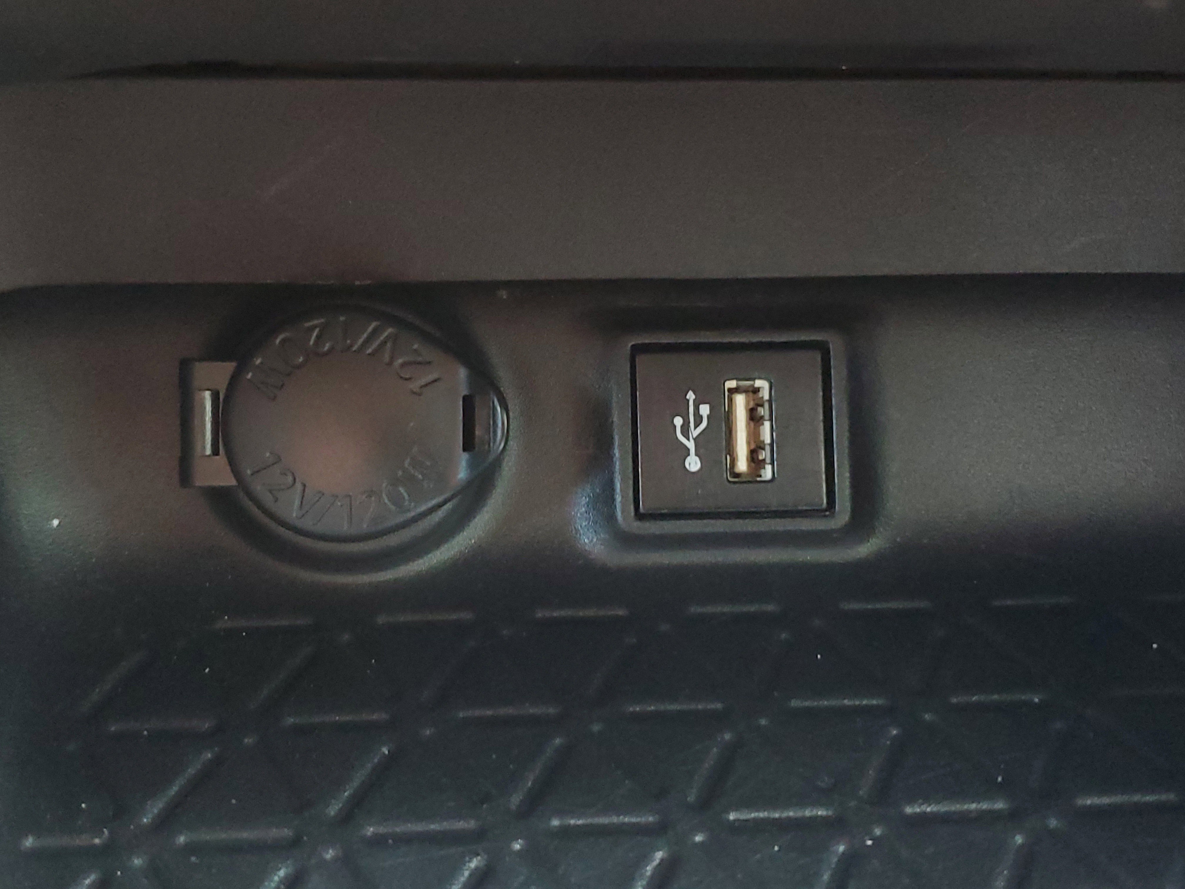Used 2024 Black Toyota XLE image 25
