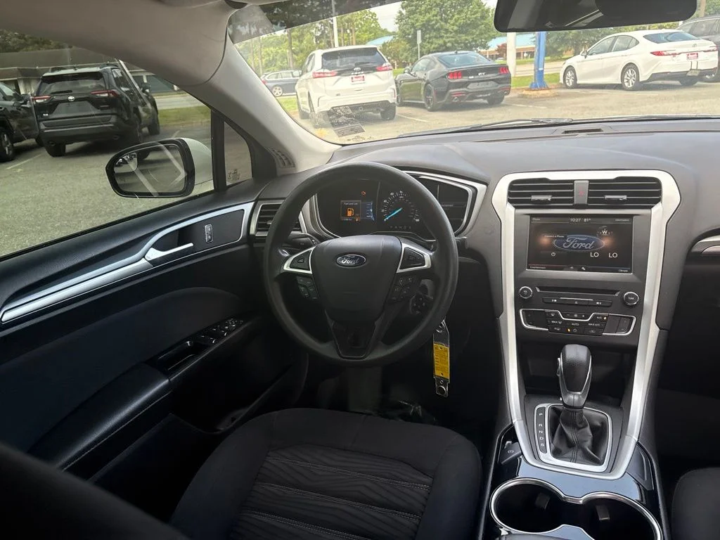 Used 2016 White Ford SE image 8