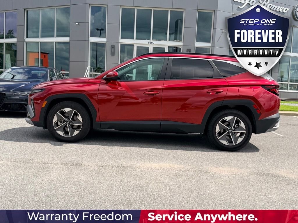 Used 2025 Red Hyundai SEL image 3