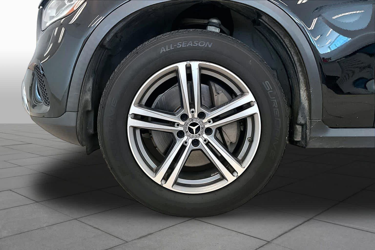 Used 2020 Black Mercedes-Benz GLC 300 image 10