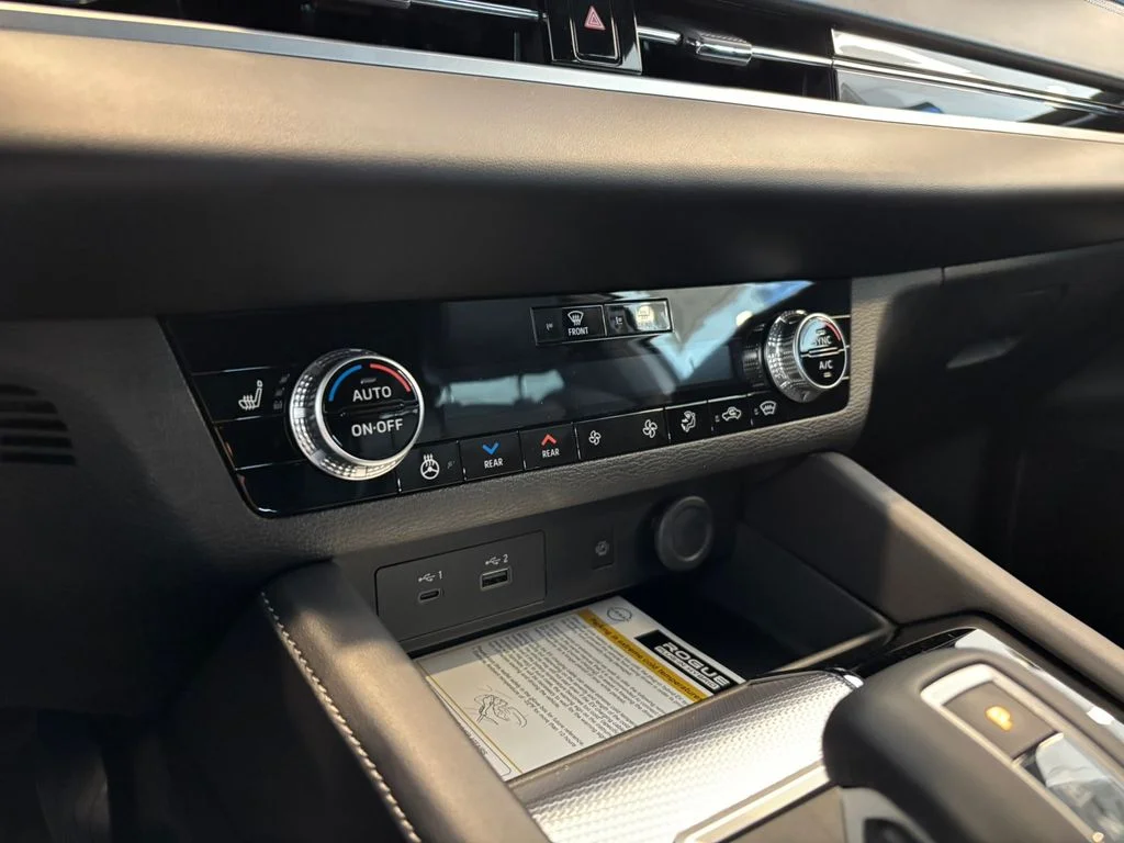 New 2026 White Nissan Platinum image 20