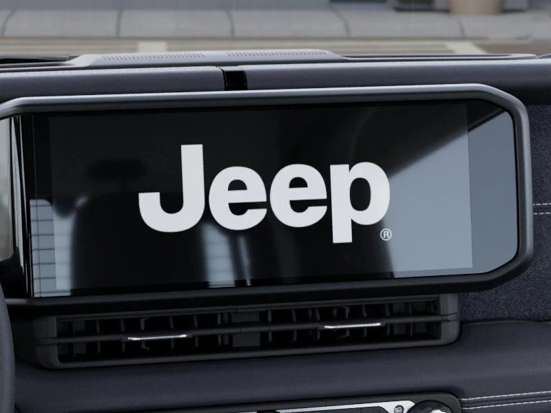 New 2026 Bright White Clear-Coat Exterior Paint Jeep Sahara image 18