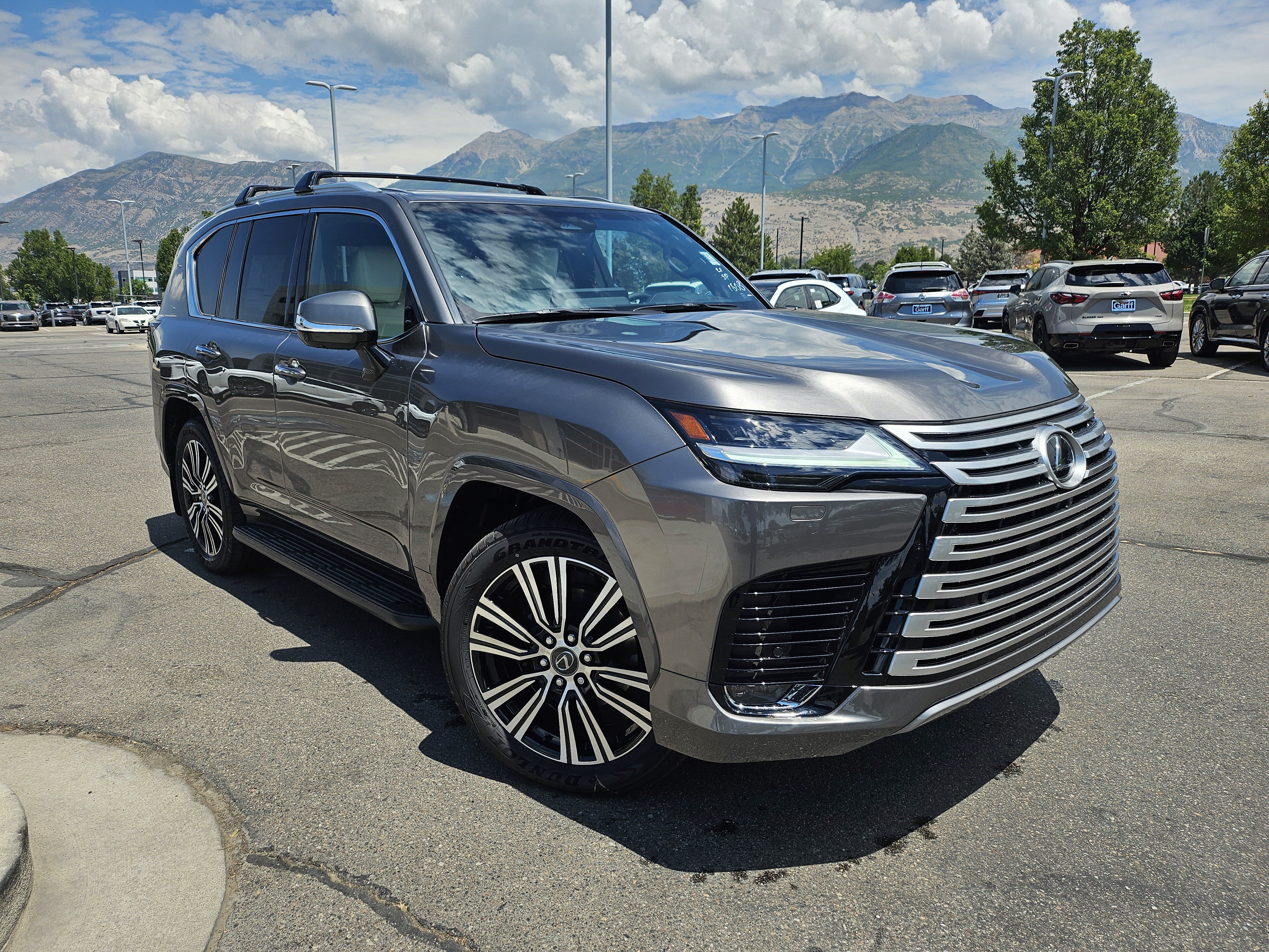 New 2026 Manganese Luster Lexus 600 Luxury image 3