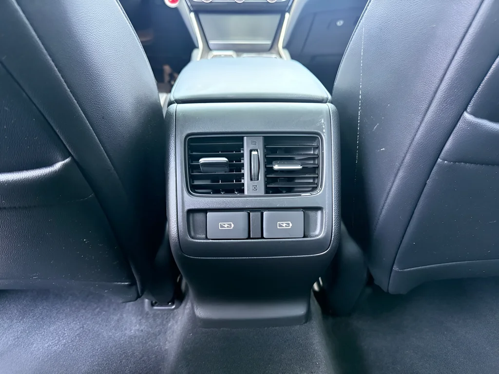 2022 Honda Accord Hybrid Touring - Photo 12