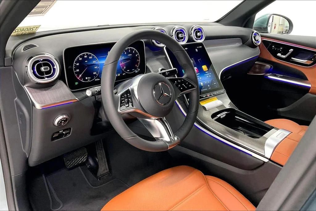 New 2026 Verde Silver Metallic Mercedes-Benz GLC 300 image 20