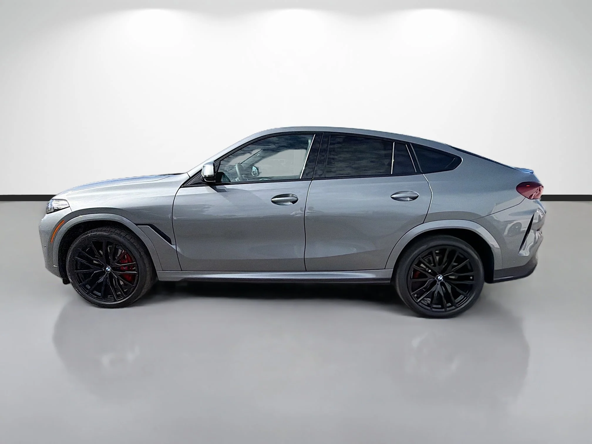 New 2027 Skyscraper Grey Metallic BMW xDrive40i image 6