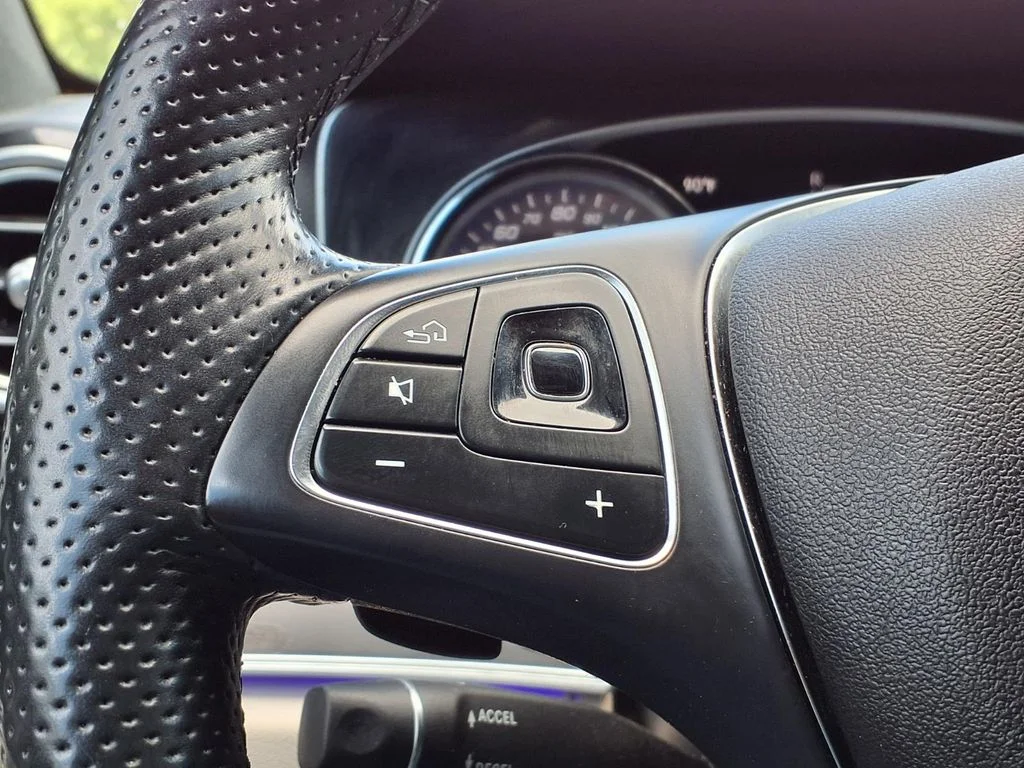 Used 2017 Gray Mercedes-Benz E 300 image 21