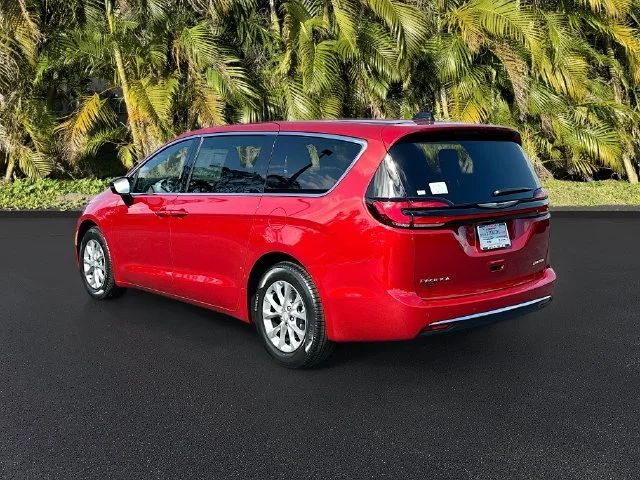New 2026 Red Hot Pearl-Coat Exterior Paint Chrysler Limited image 3