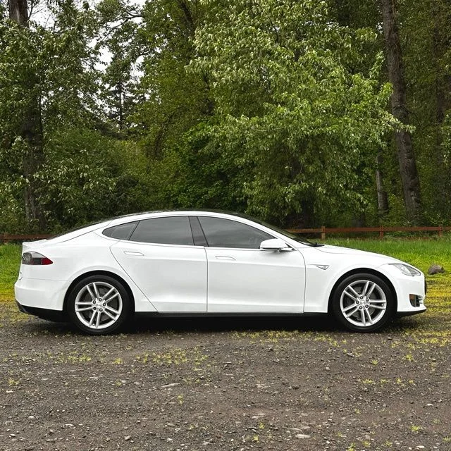 Used 2015 Tesla Model S S with VIN 5YJSA1E26FF105674 for sale in Gladstone, OR