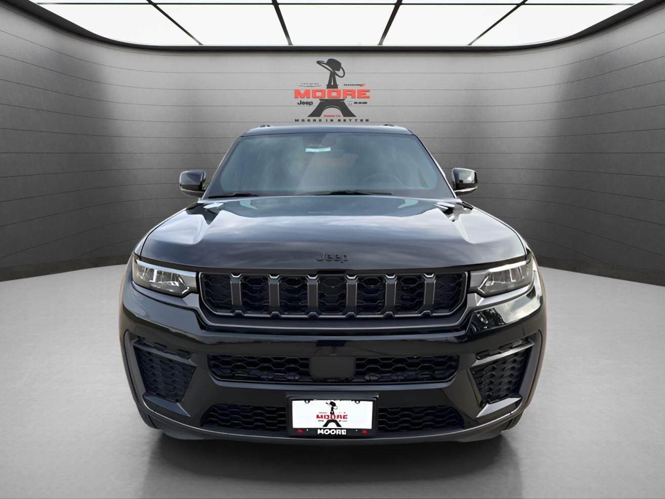 New 2026 Diamond Black Crystal Pearlcoat Jeep Laredo Altitude image 2