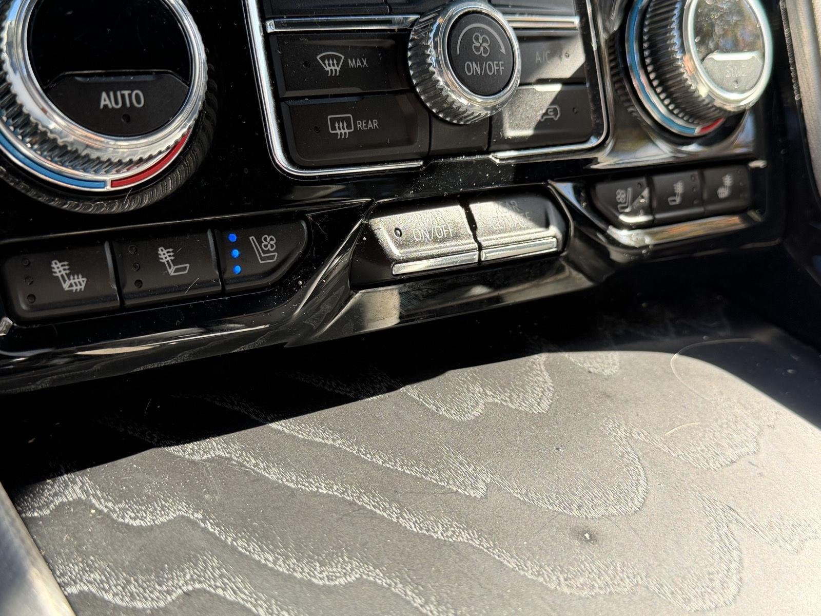 Used 2023 Onyx Black GMC Denali image 9