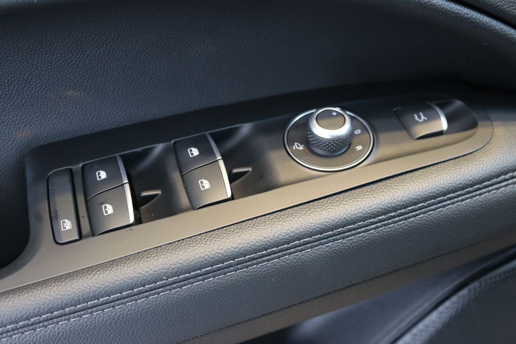 2025 Alfa Romeo Stelvio Base - Photo 13