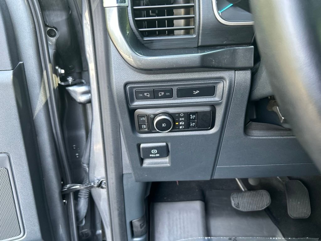 Used 2023 Gray Ford XLT image 25