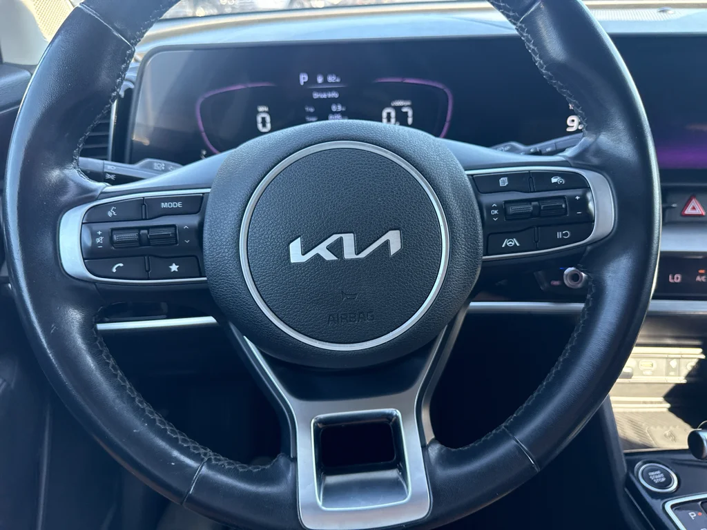 Used 2024 Ebony Black Kia EX image 16