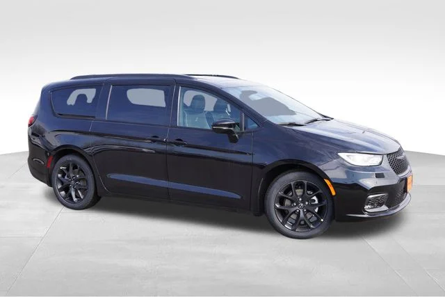 New 2026 Black Chrysler Limited image 2