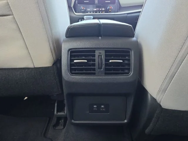 Used 2021 White Nissan SV image 26