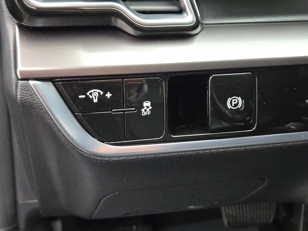 2024 Kia Sportage EX - Photo 24
