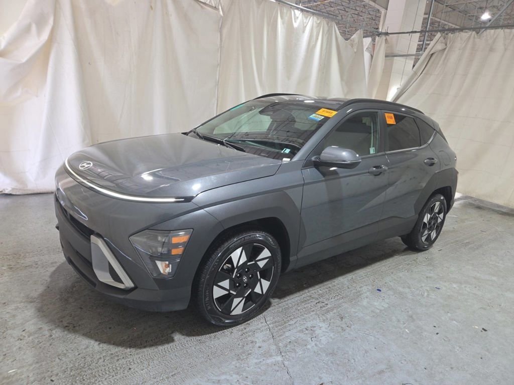Used 2025 Gray Hyundai SEL image 2