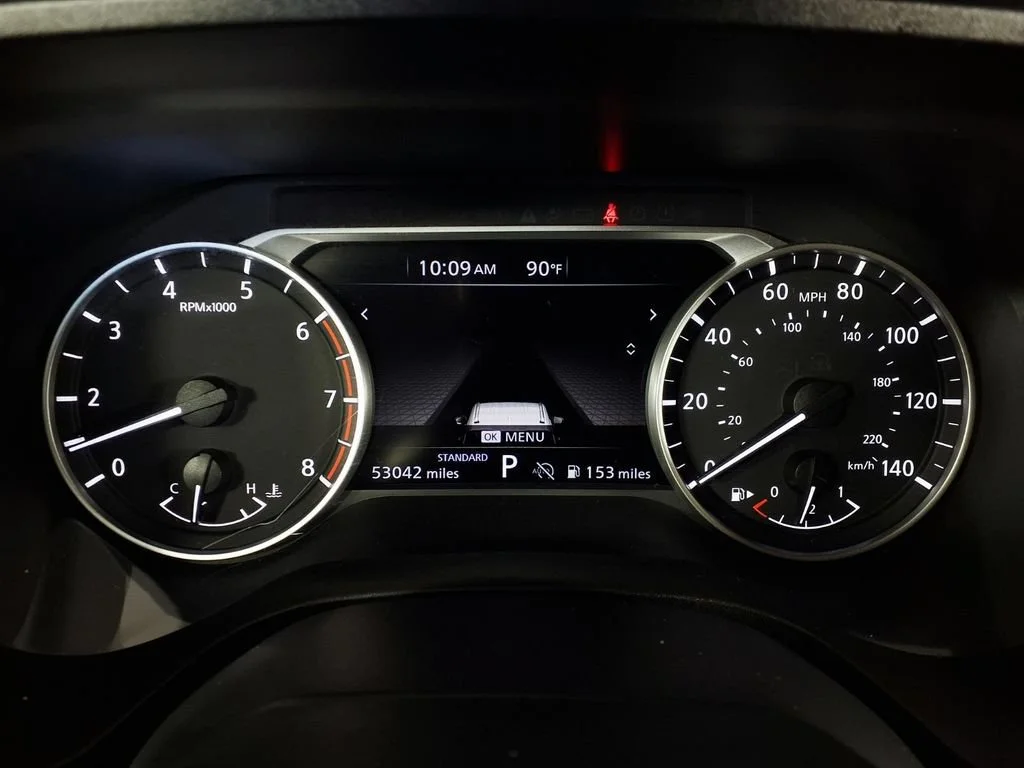 Used 2025 Super Black Nissan SV image 17