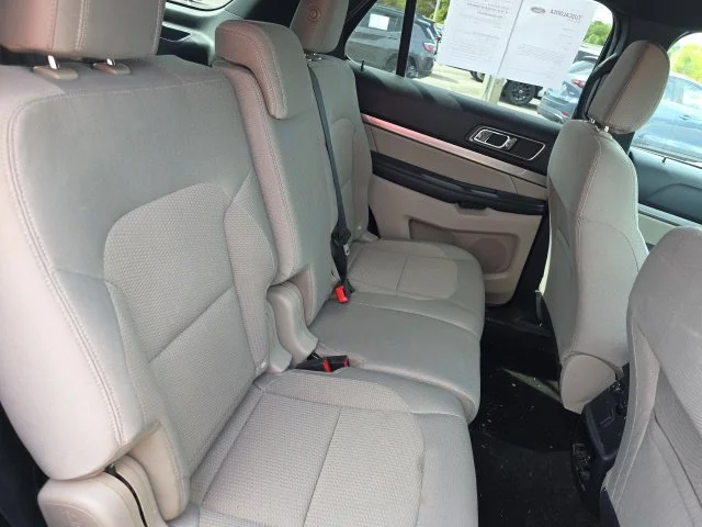 Used 2018 Blue Ford XLT image 13
