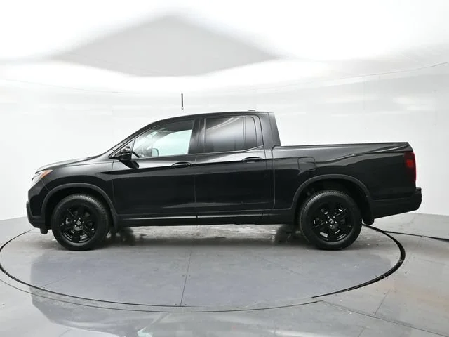 Used 2017 Black Honda Black Edition image 4