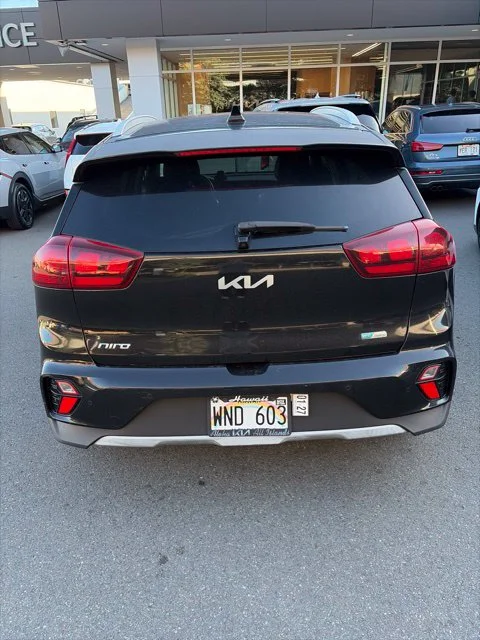 Certified Used 2022 Black Kia LXS image 4