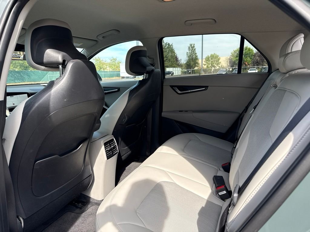 Used 2023 Cityscape Green Kia Wind image 18