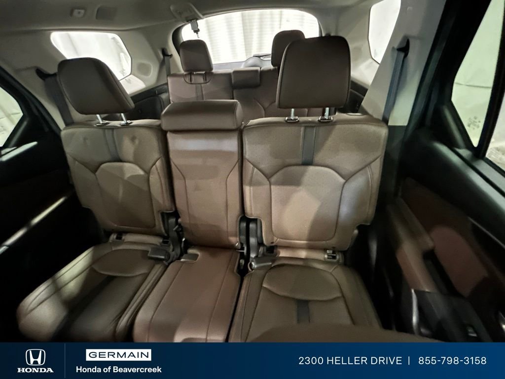 Certified Used 2025 Modern Steel Metallic Honda AWD Elite image 28