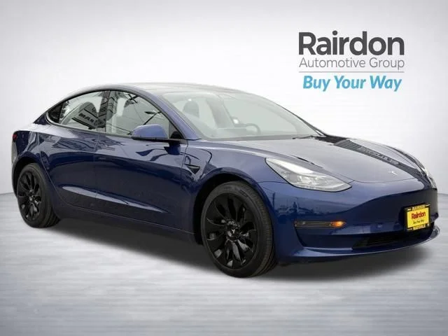 2023 Tesla Model 3 -'s photo