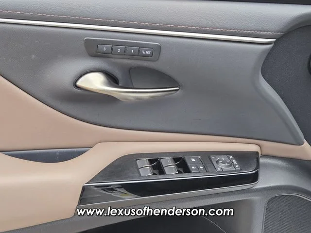 Certified Used 2025 White Lexus 300h image 22