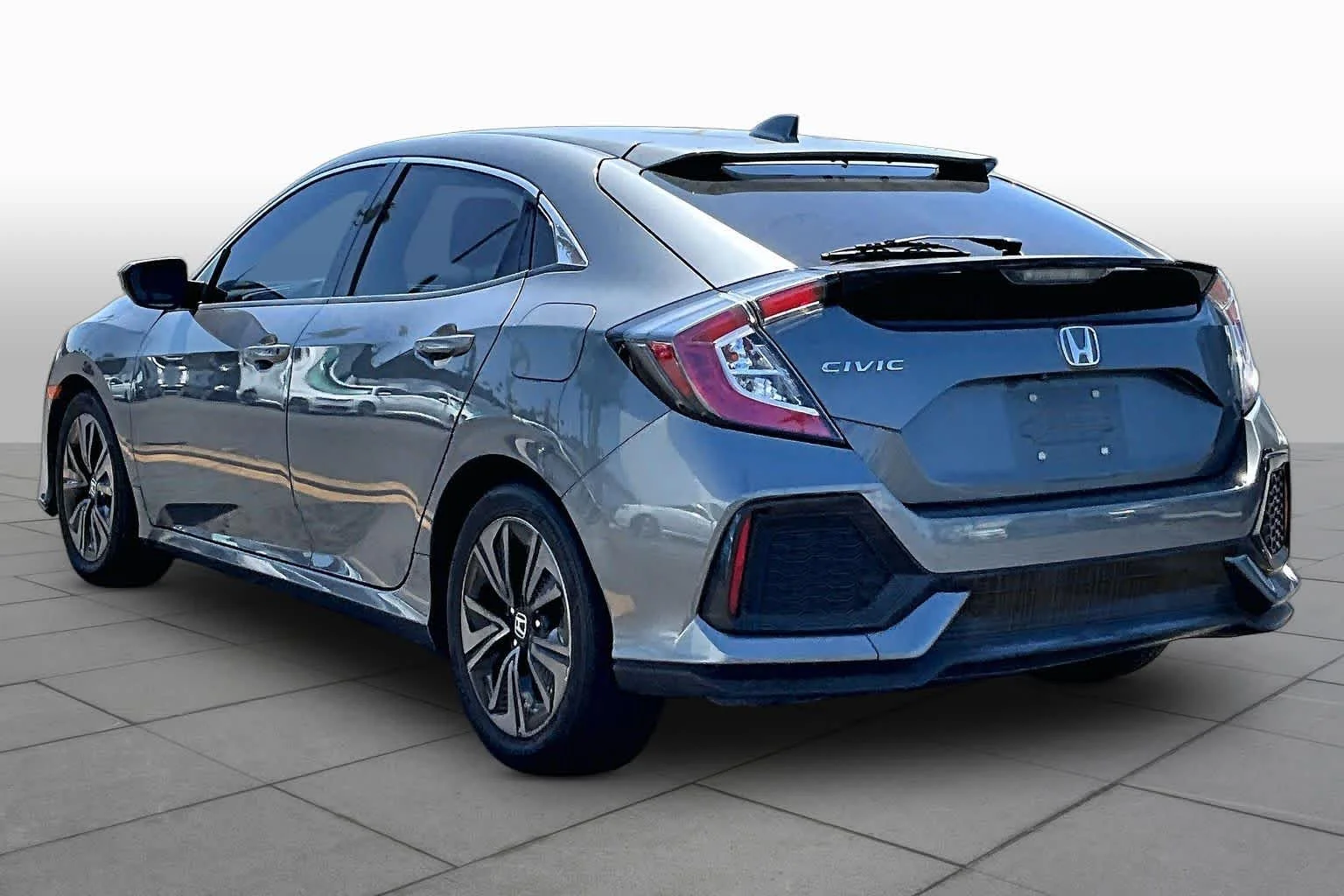 Used 2017 Polished Metal Metallic Honda EX image 11
