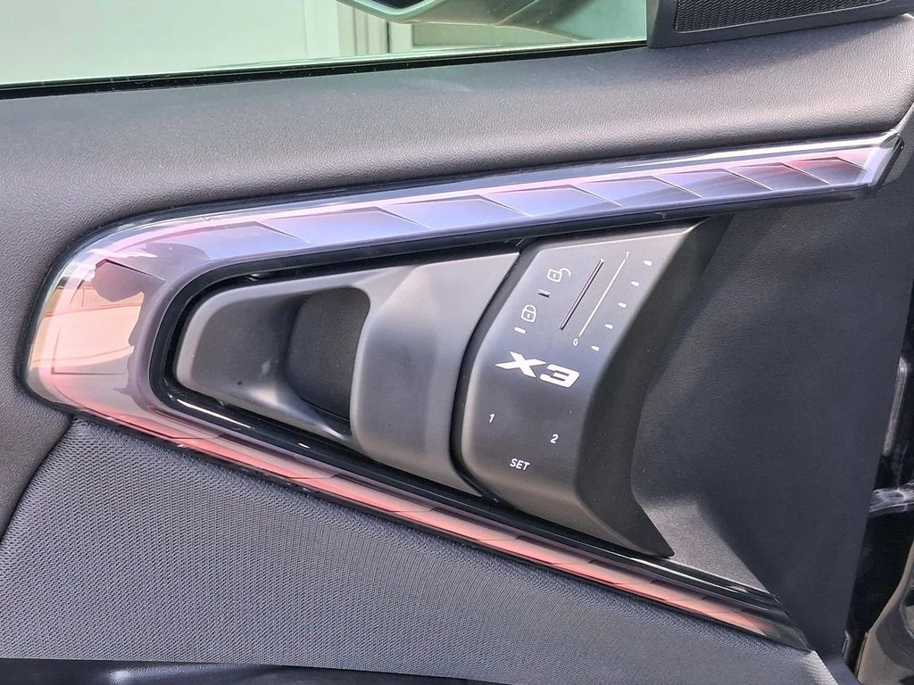 Used 2025 Black BMW 30 xDrive image 18