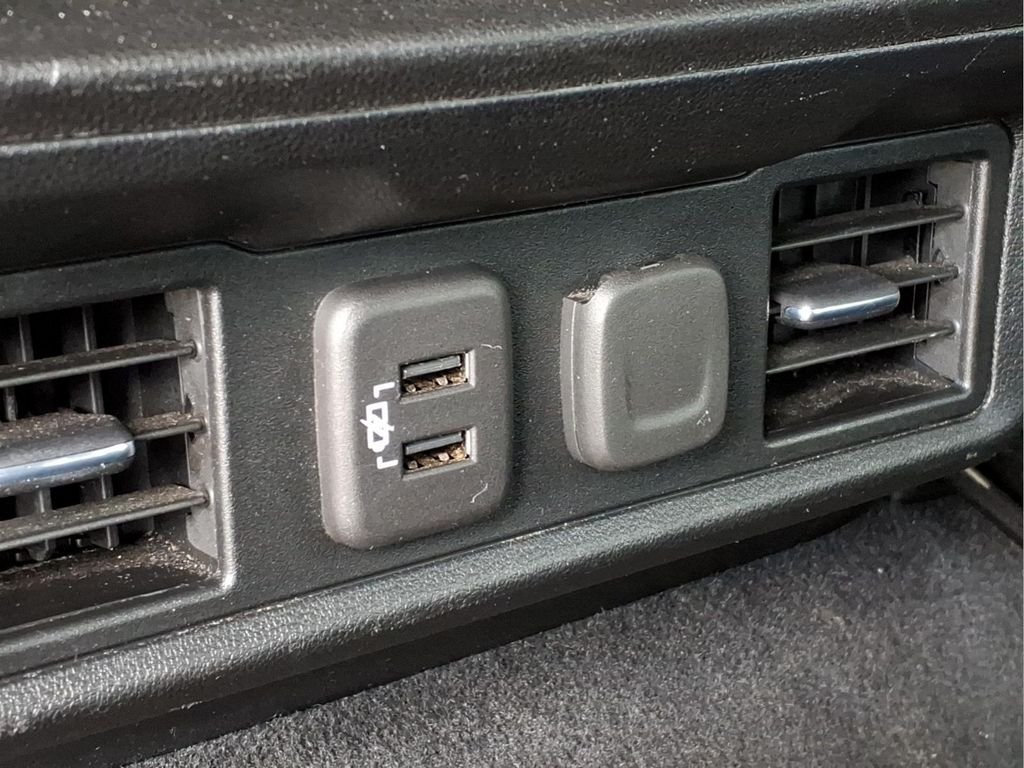 Used 2020 SATIN STEEL METALLIC GMC Elevation image 20
