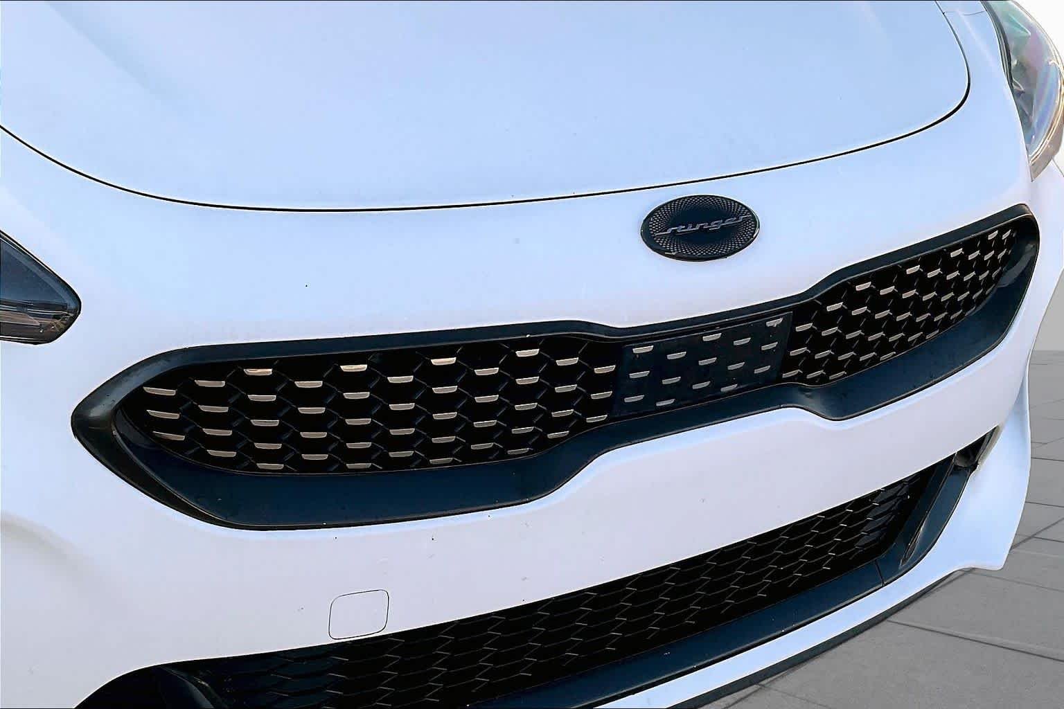 Used 2018 BLACK Kia GT2 image 28