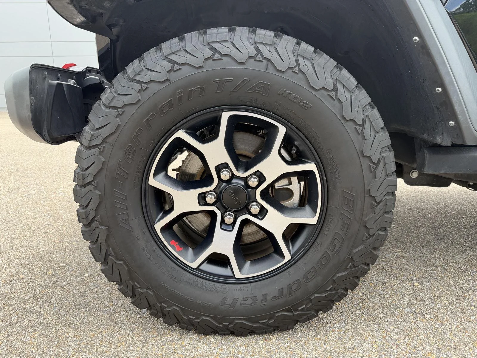 Used 2022 Black Clearcoat Jeep Unlimited Rubicon image 25