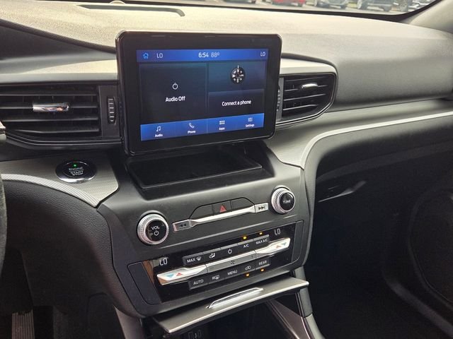 Used 2020 White Ford XLT image 19
