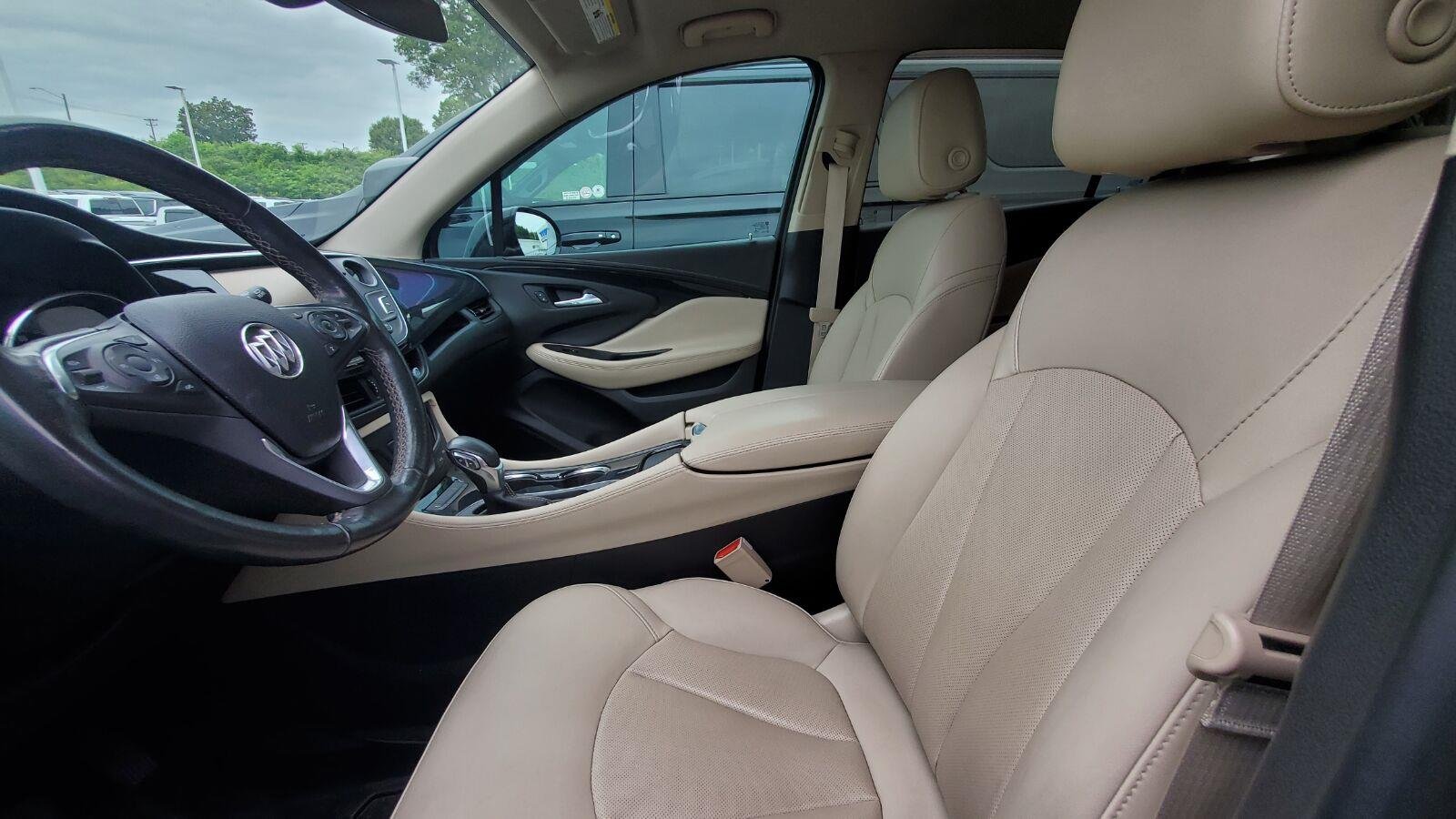 Used 2017 EBONY TWILIGHT METALLIC Buick Essence image 3