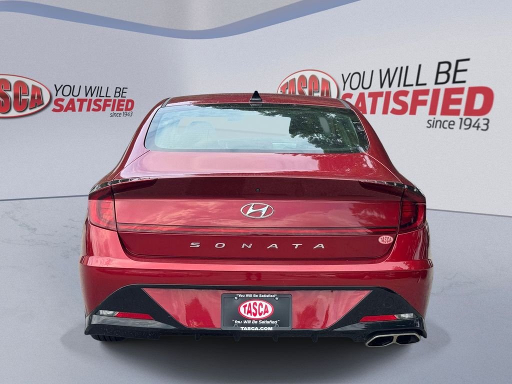 Used 2023 Red Hyundai SEL image 5