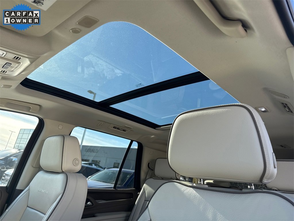 2022 GMC YUKON - Image 25