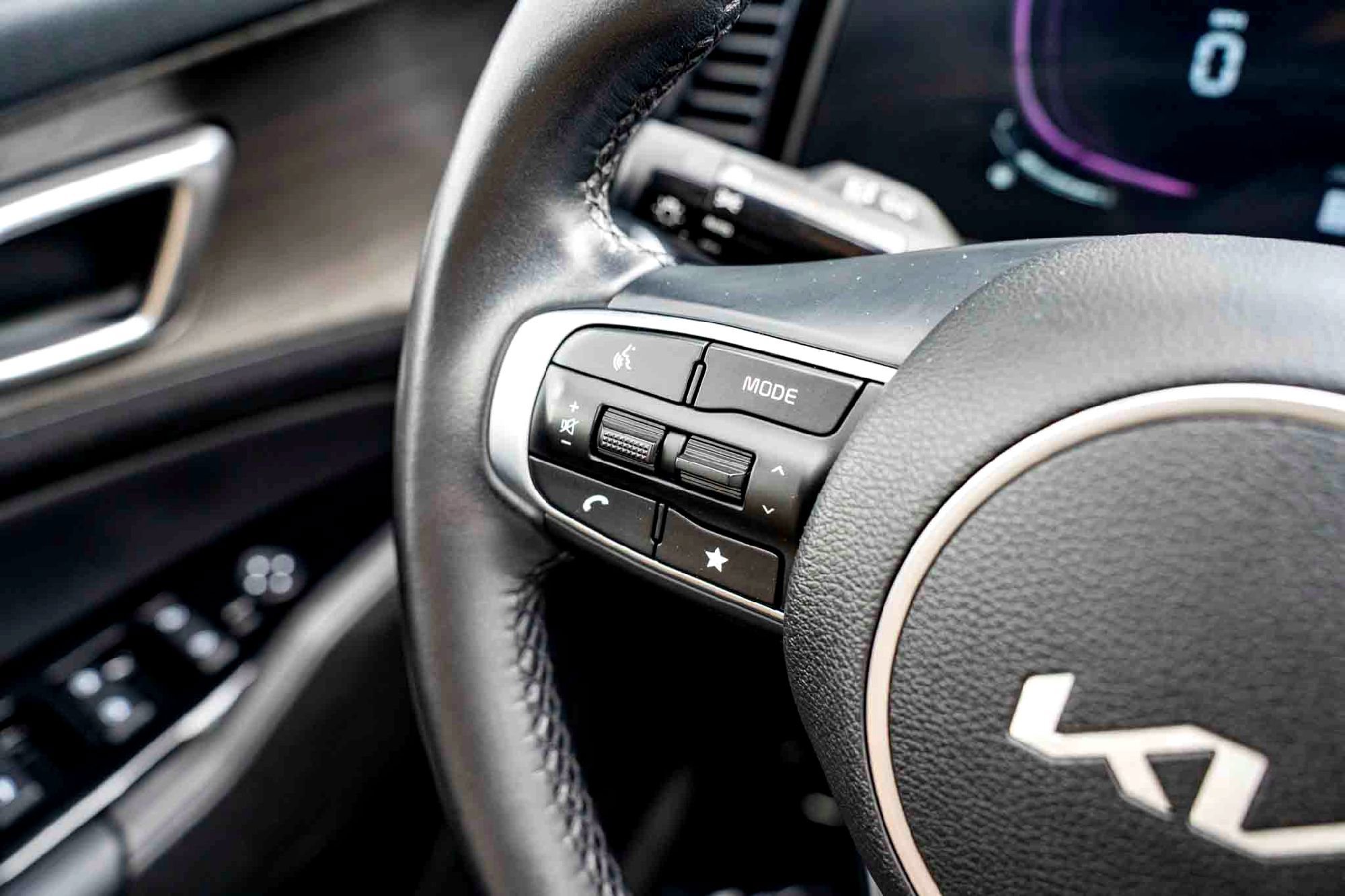 Used 2023 Wolf Gray Kia X-Line image 16