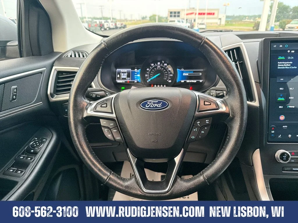Used 2022 Silver Ford SEL image 14