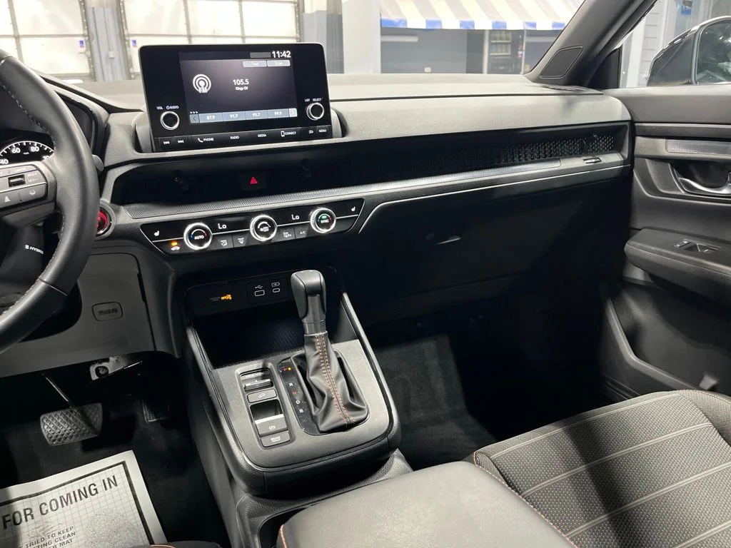 2025 Honda CR-V Sport - Photo 20