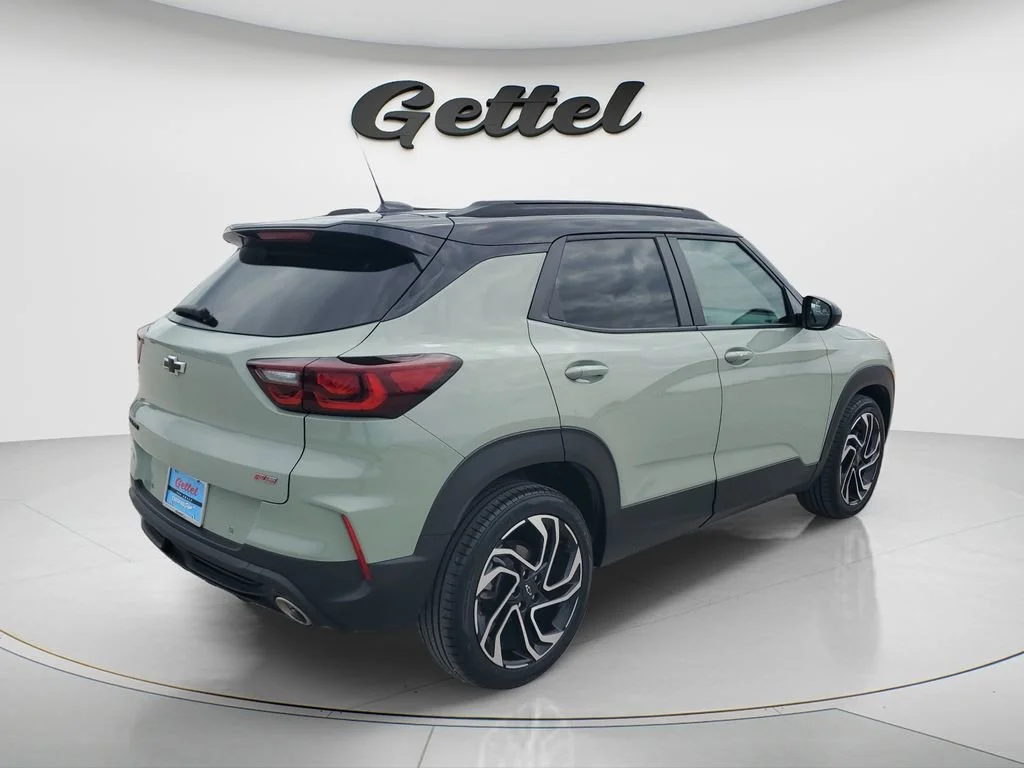 Used 2024 Cacti Green Chevrolet RS image 5