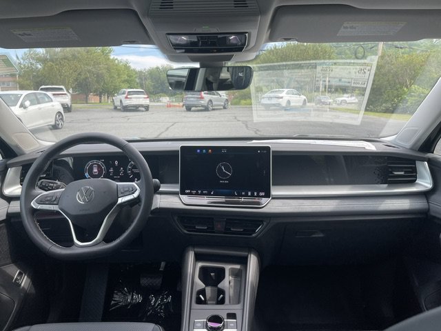 New 2026 Deep Black Pearl Volkswagen SE AWD image 5