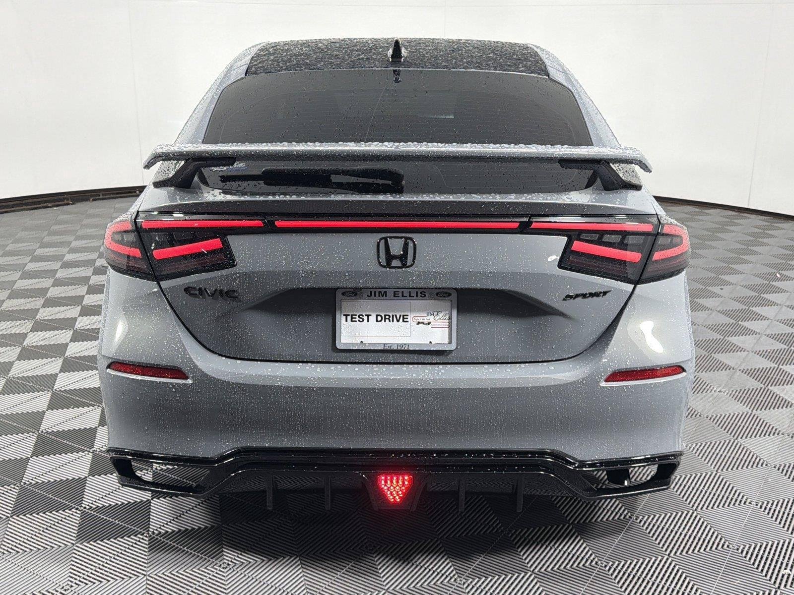 Used 2025 Urban Gray Pearl Honda Sport image 6